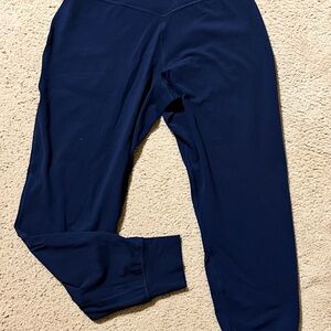 Women’s LuLulemon Navy Blue Align Joggers, size 8